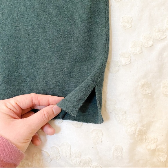 The North Face Quarter Zip Sweater - Picture 6 of 9